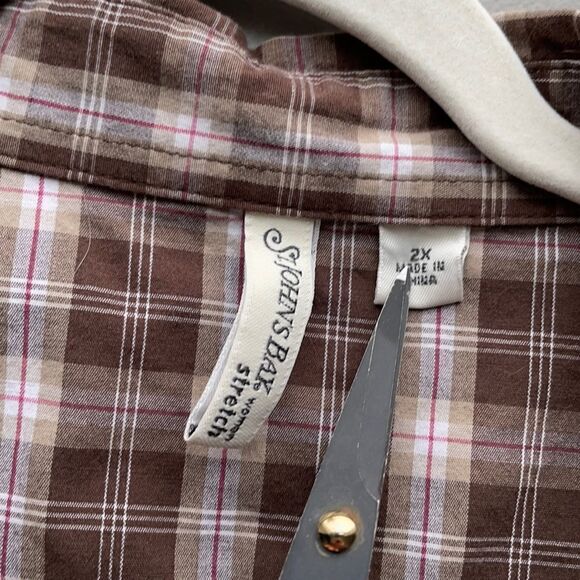 St. Johns Bay Brown Plaid Button Down Top - 2X - Picture 2 of 3